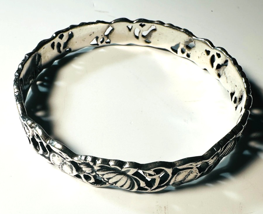 Parenti Bangle Bracelet Vintage Sterling Silver 37.19g 2.73″ Round 10mm