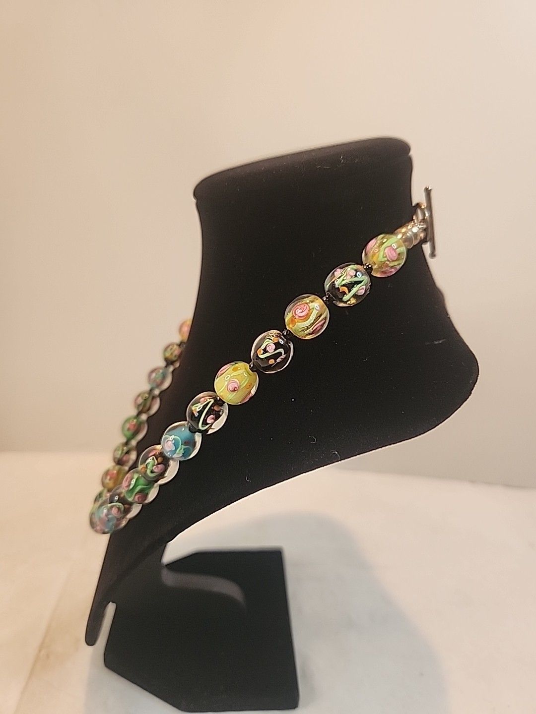 Vintage Multicolor Blown Glass Beaded Floral Necklace W/Toggle Clasp 19″