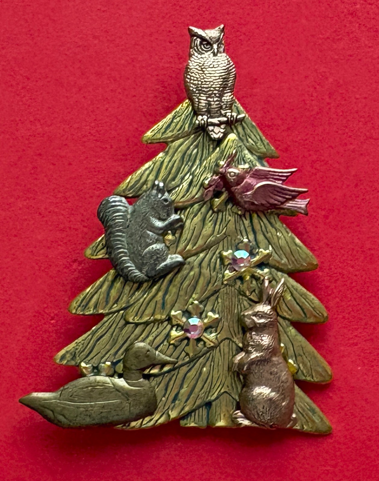 VINTAGE CHRISTMAS TREE PIN BROOCH ARTISAN METAL ANIMALS PINK RHINESTONES HTF 55