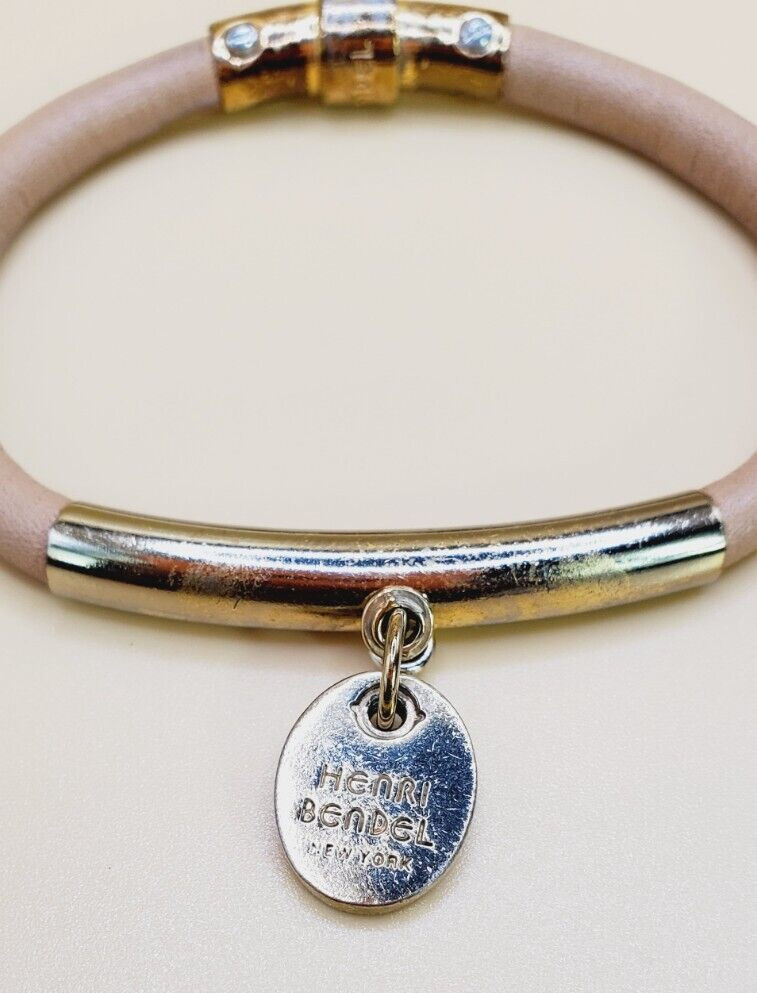 Gold Tone Henri Bendel Rhinestone Tan Leather Bracelet 6.25″ te06