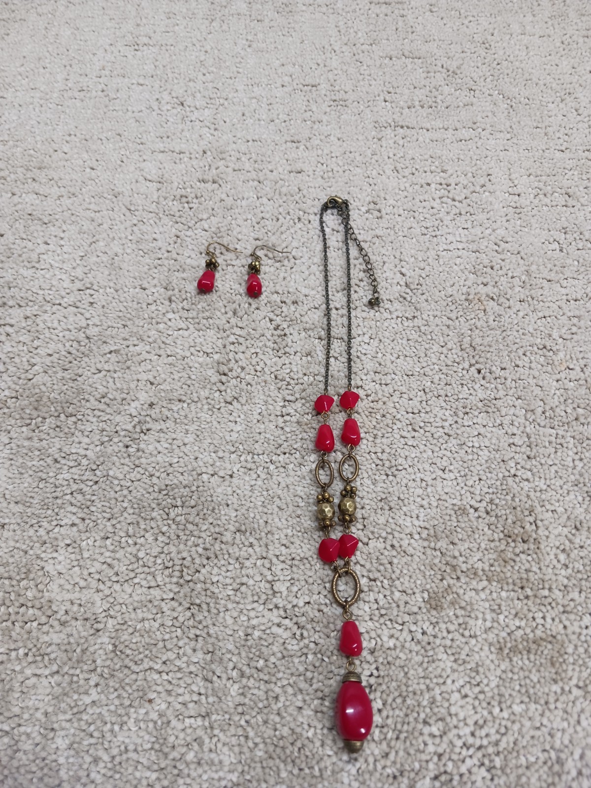 Unbranded Design Gold-Red Tone Beaded Necklace W/ Earrings