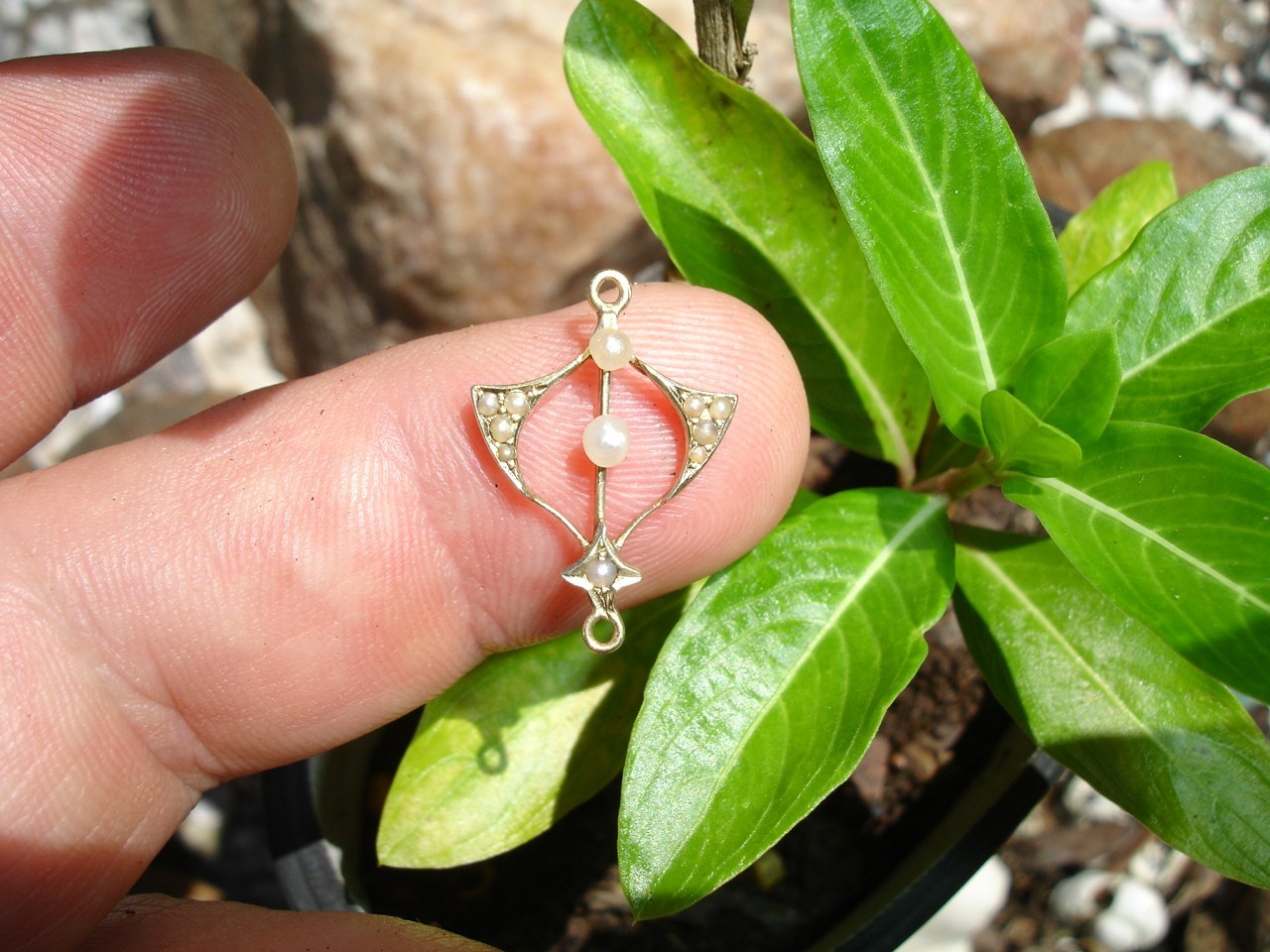 antique 14K gold seed pearl birthstone Lavalier Pendant charm wind dangle drop