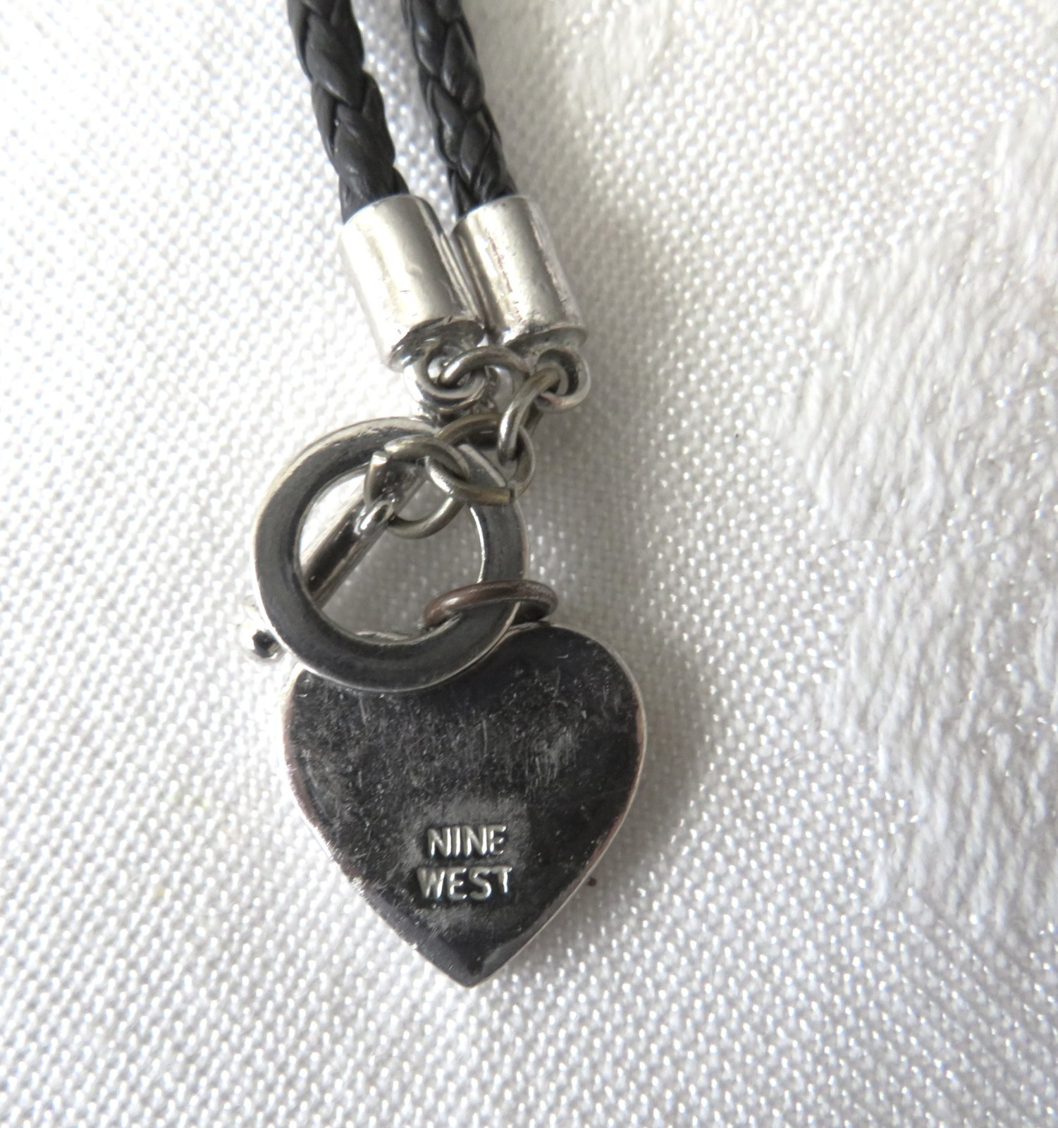 Nine West Pendant Necklace Silver Tone Heart 15.5″ Black Leather Cord Choker
