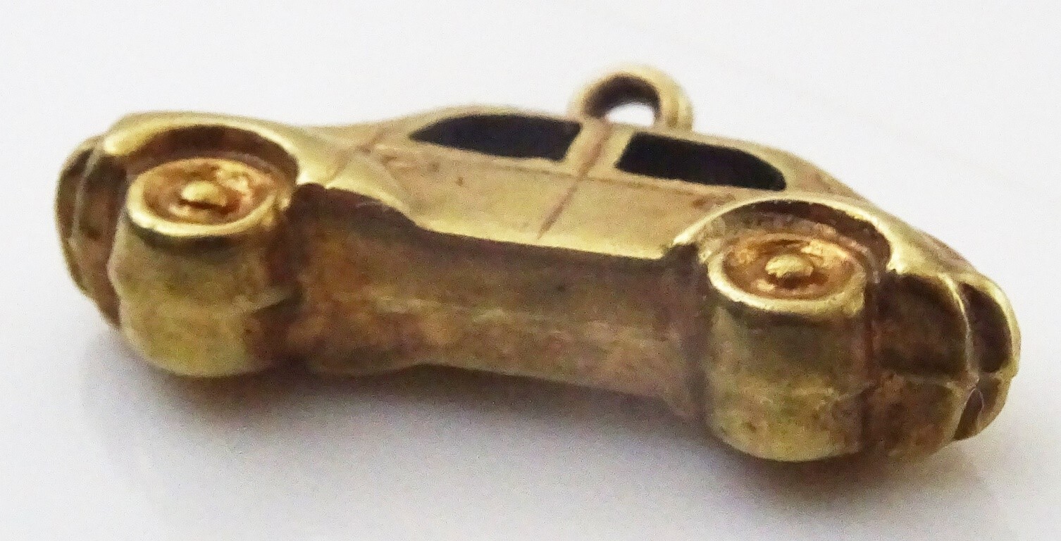 Vintage 9 karat Gold Car Charm