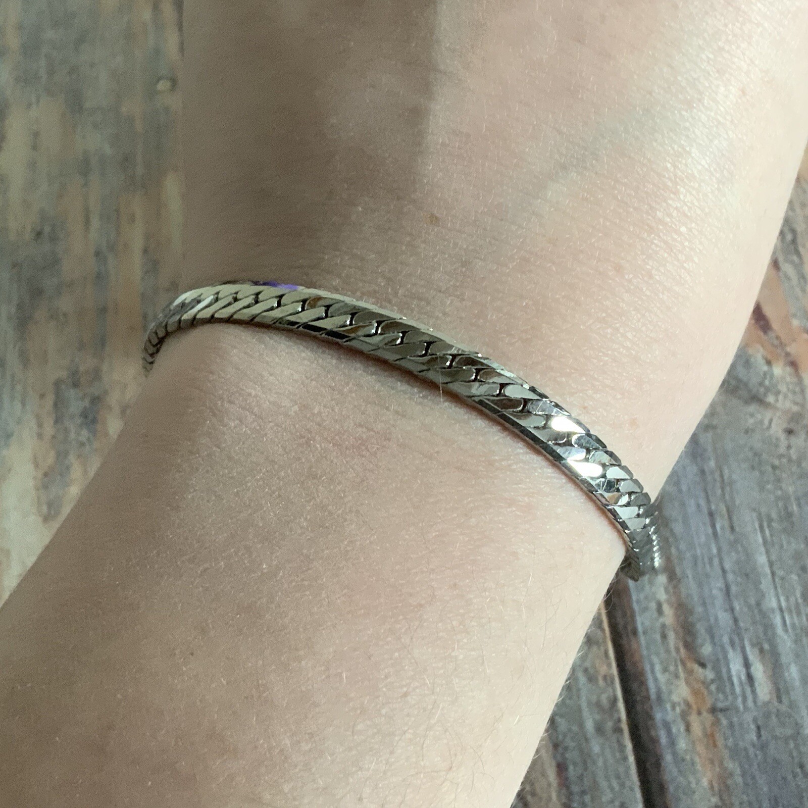 Vintage silver tone herringbone chain bracelet classic every day