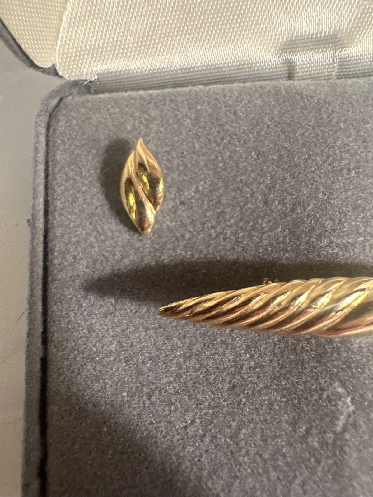 Vintage Gold Earrings And Brooch Set
