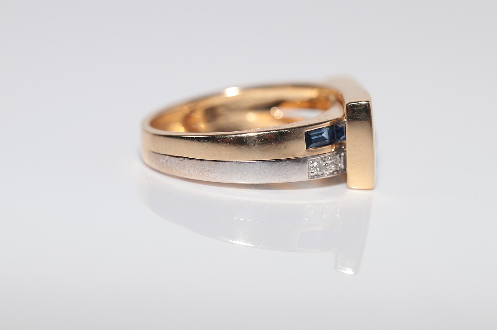 Vintage Circa 1990s 18k Gold Natural Diamond And Baguette Cut Sapphire Ring
