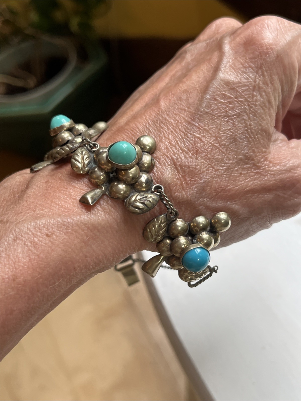 Vintage Mexico Sterling? Turquoise Blue Cabochon 5 Grape Clusters Bracelet 7 “