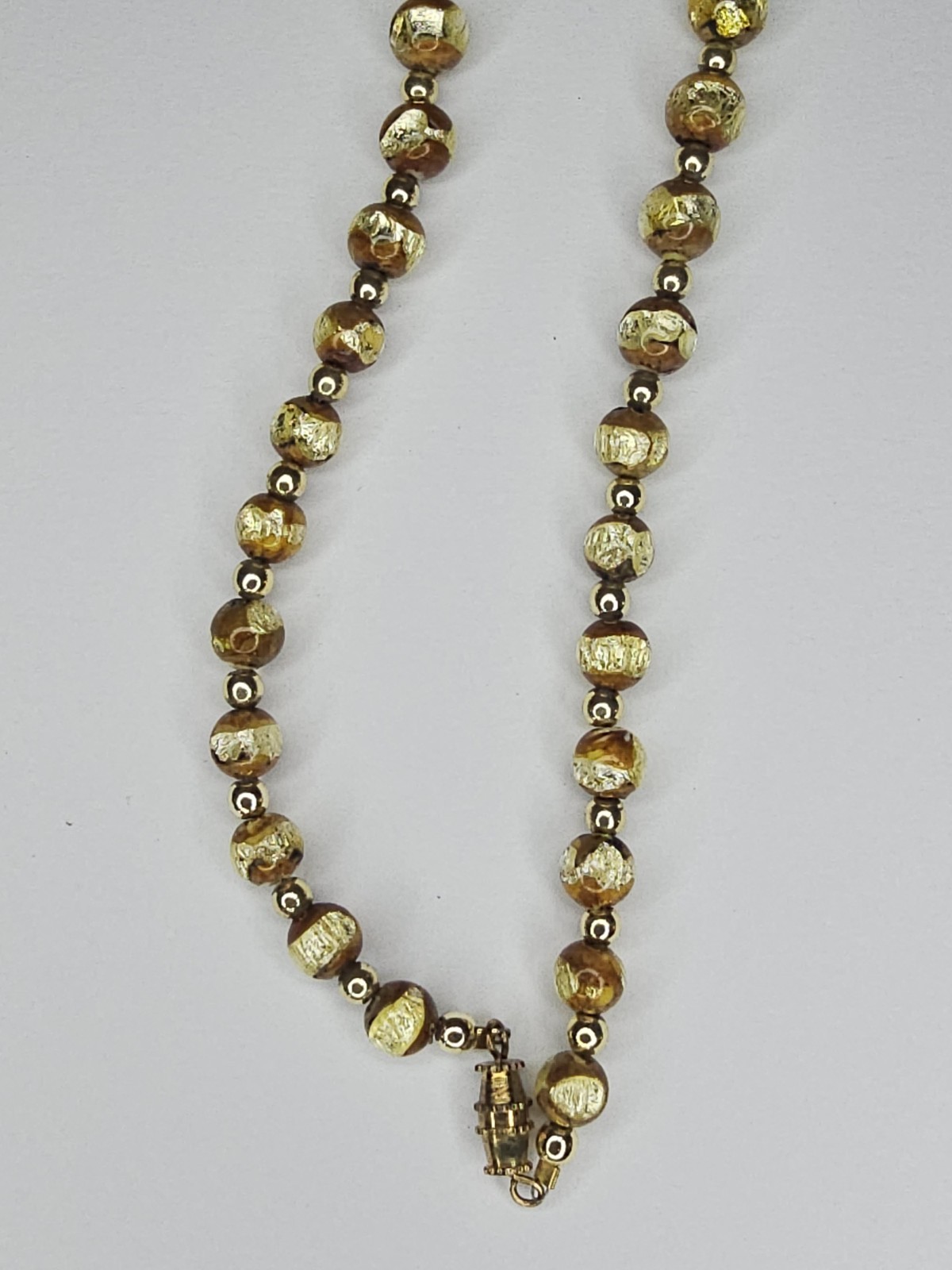 Vintage Murano Style Venetian Gold Foil Art Glass Bead Necklace 22″ Amber