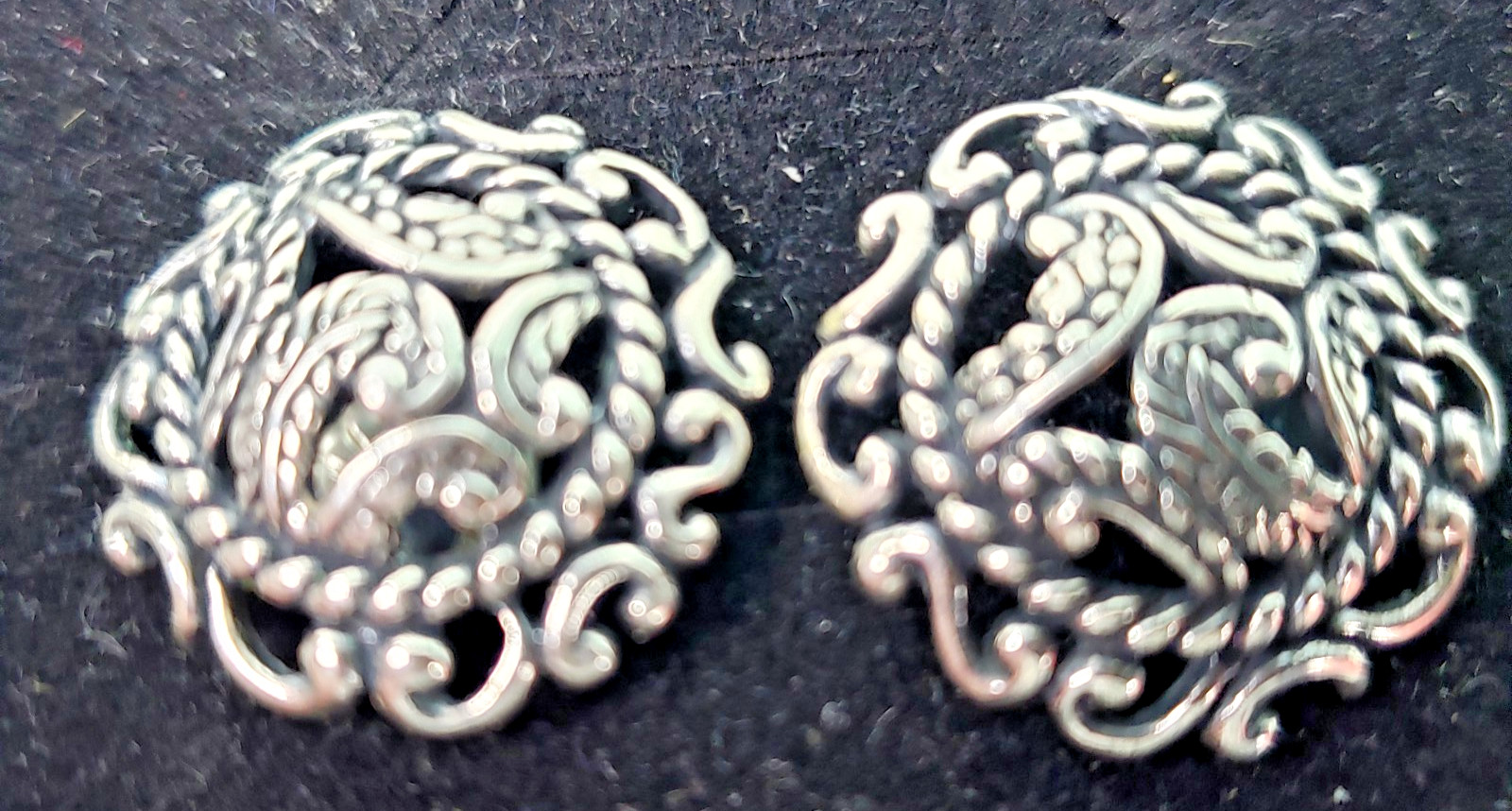 Pretty Carolyn Pollack Sterling Silver .925 Statement Stud Earrings