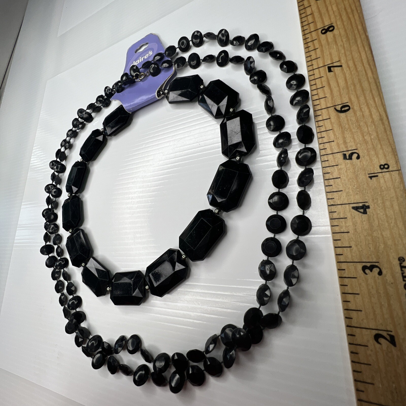 H1 Lot Dark Green Black Resin Lucite Beaded Jewel Shapes 70s Retro Necklaces