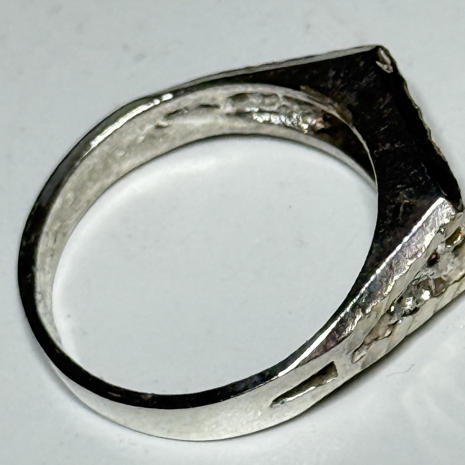 Sterling Silver filigree and diamond cut flat top Ring Size 7.75 vintage UNISEX