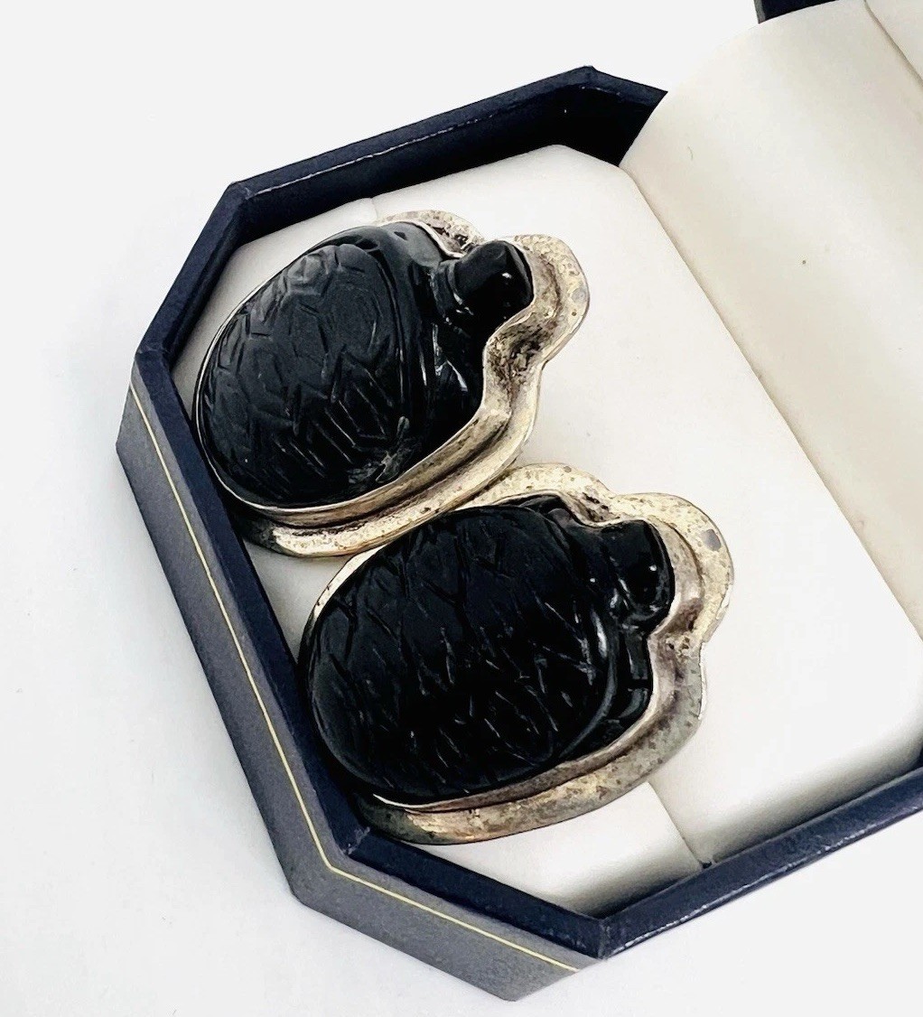 Amy Kahn Russell Sterling Silver Carved Black Turtle Earrings Vintage Jewelry