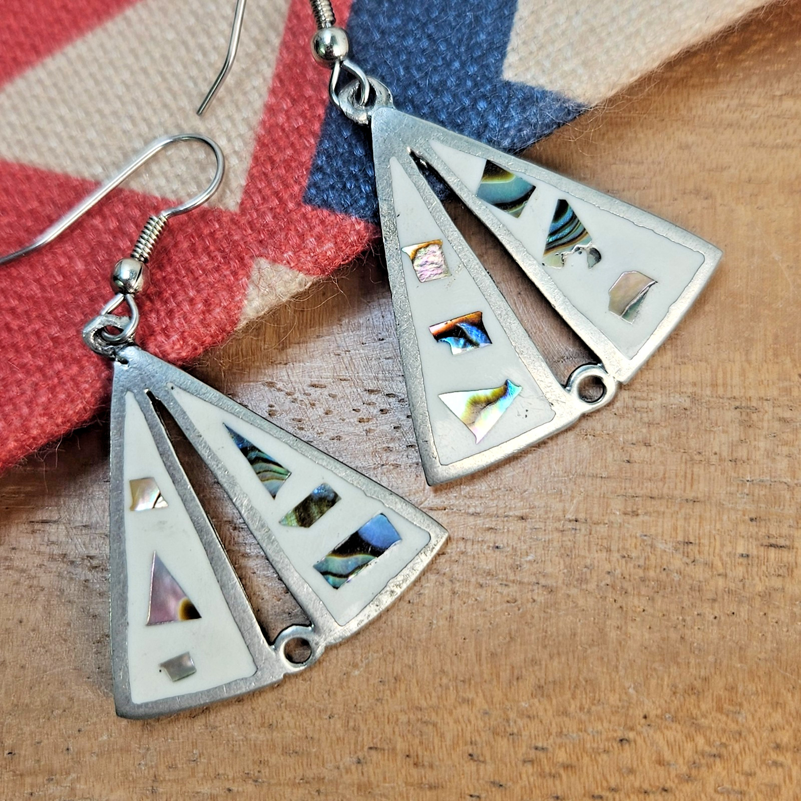 Vintage ALIA Mexico Abalone Inlay on White Enamel Alpaca Silver Dangle Earrings