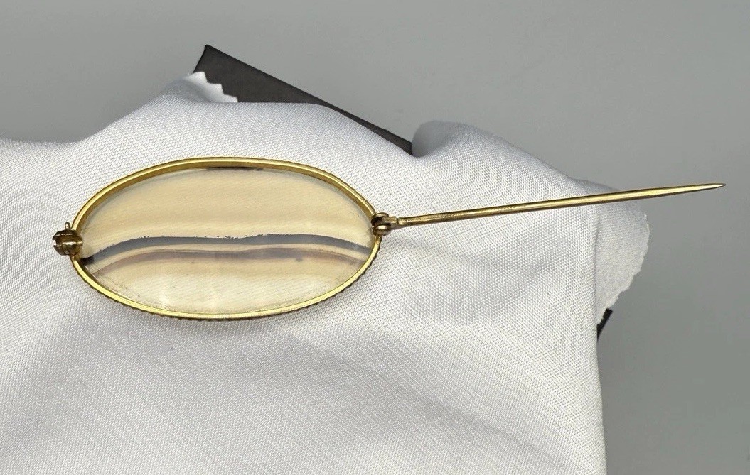 Brooch Pin Vintage Oval Banded Agate Gold Tone 4cm Long