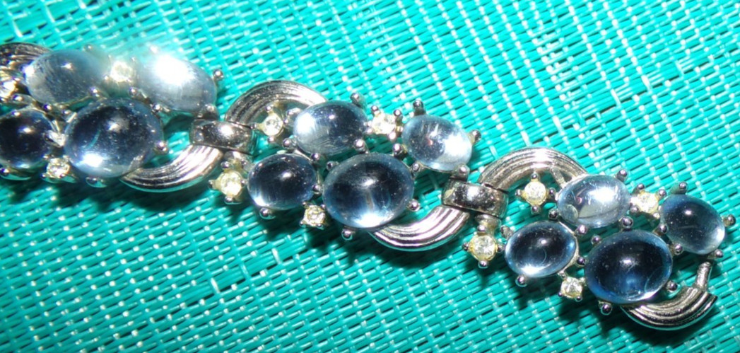 (RARELY USED)—signed CROWN TRIFARI moonstone type bracelet-OMG!!