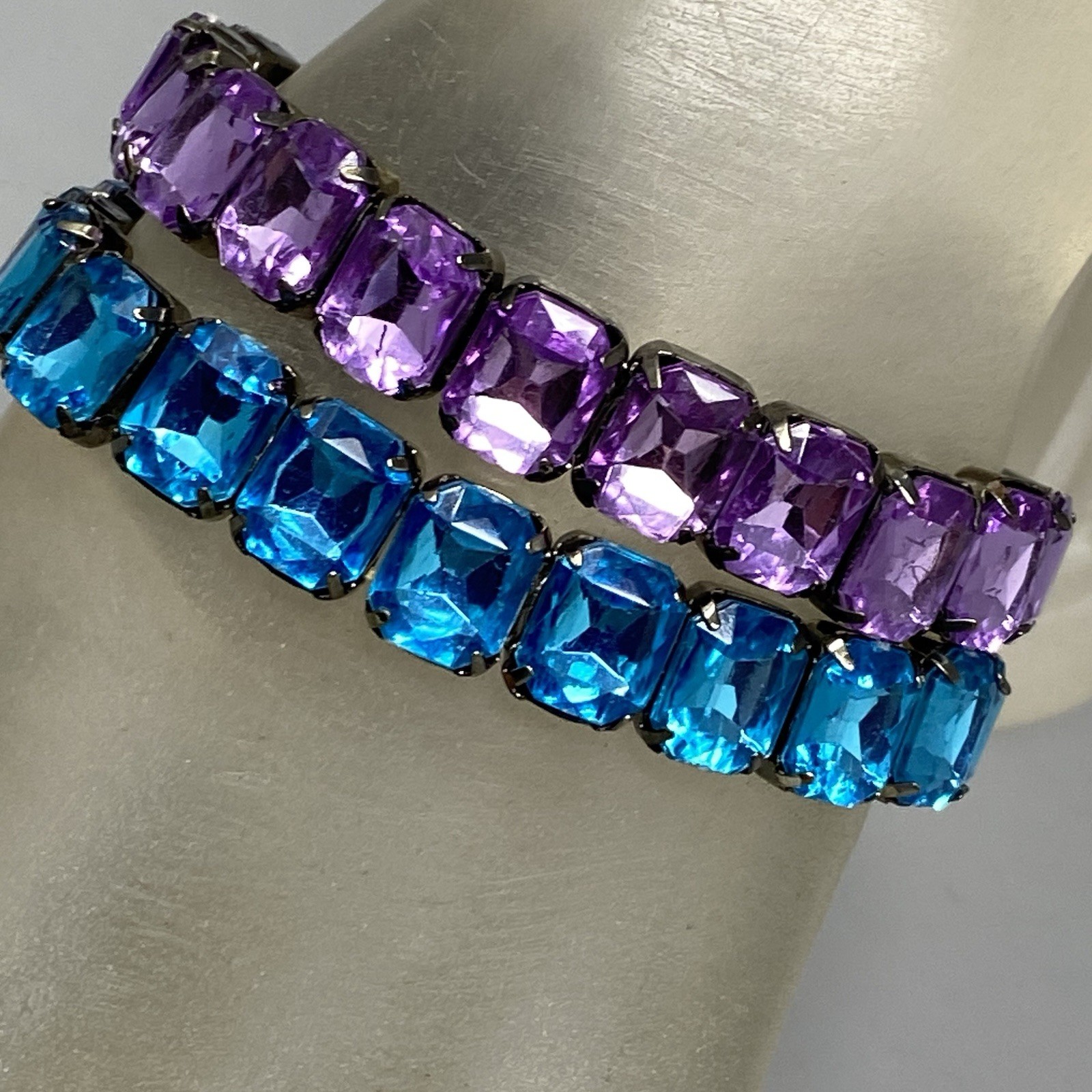 Rhinestone Stretch Bracelet Lot of 6 Blue Purple Clear Acrylic Silver Gold Tone