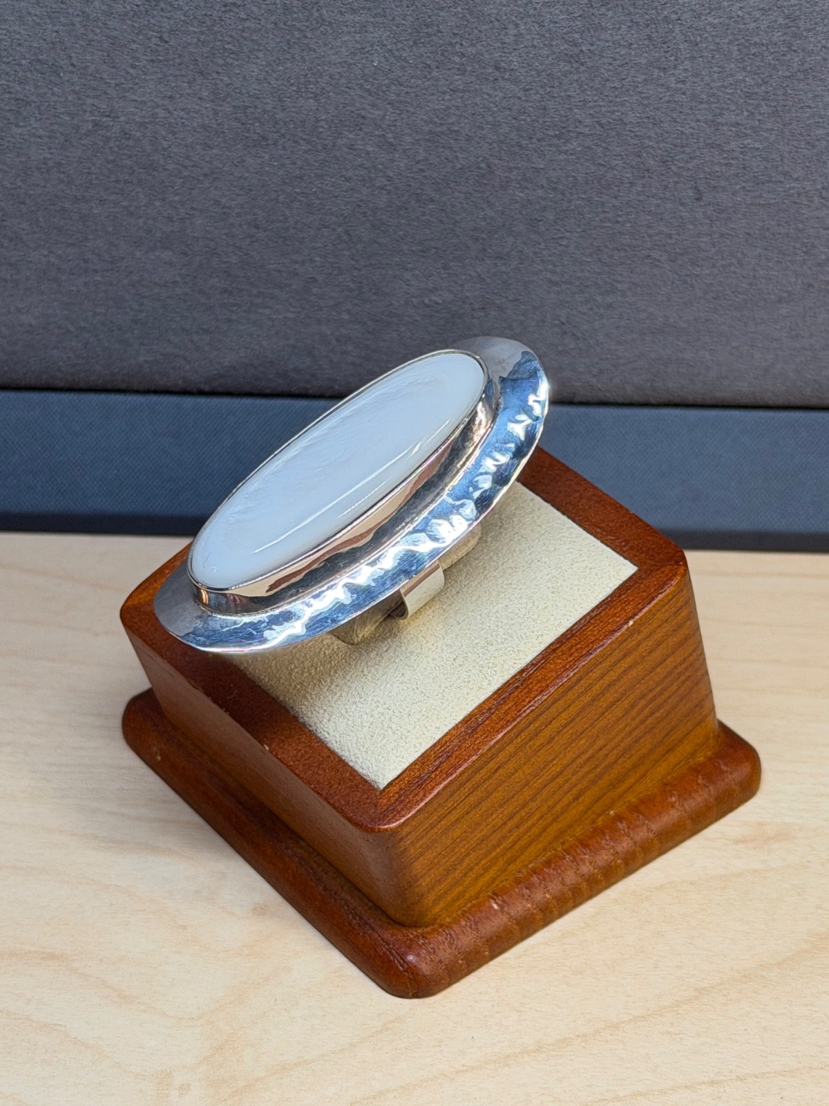 DOMINIQUE DINOUART DDD Mexico 925 Silver Mother of Pearl Elongated Ring Sz 7 NEW