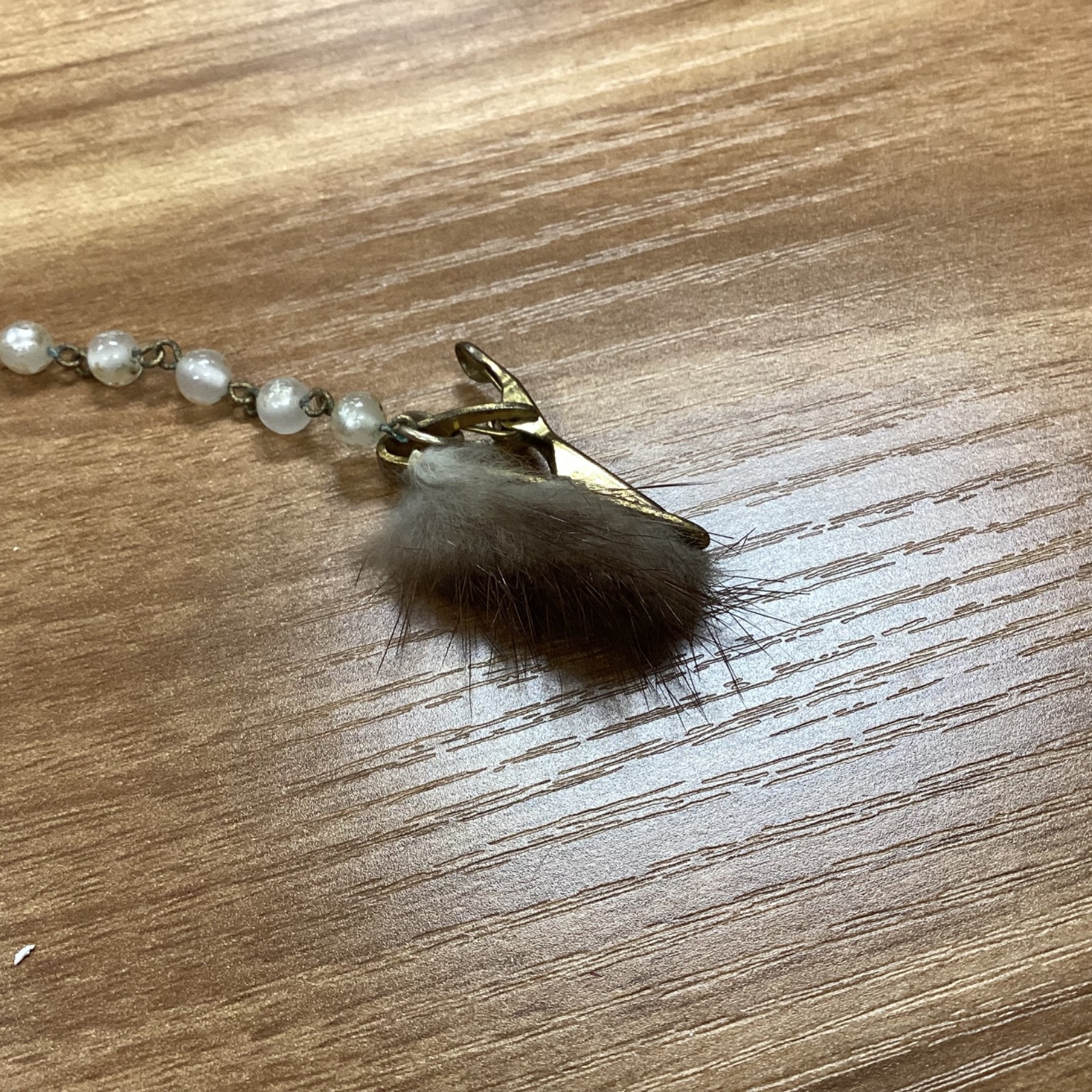 Mid-Century Mink Fur Sweater / Scarf Clips With Faux Pearl Connector, Vintage