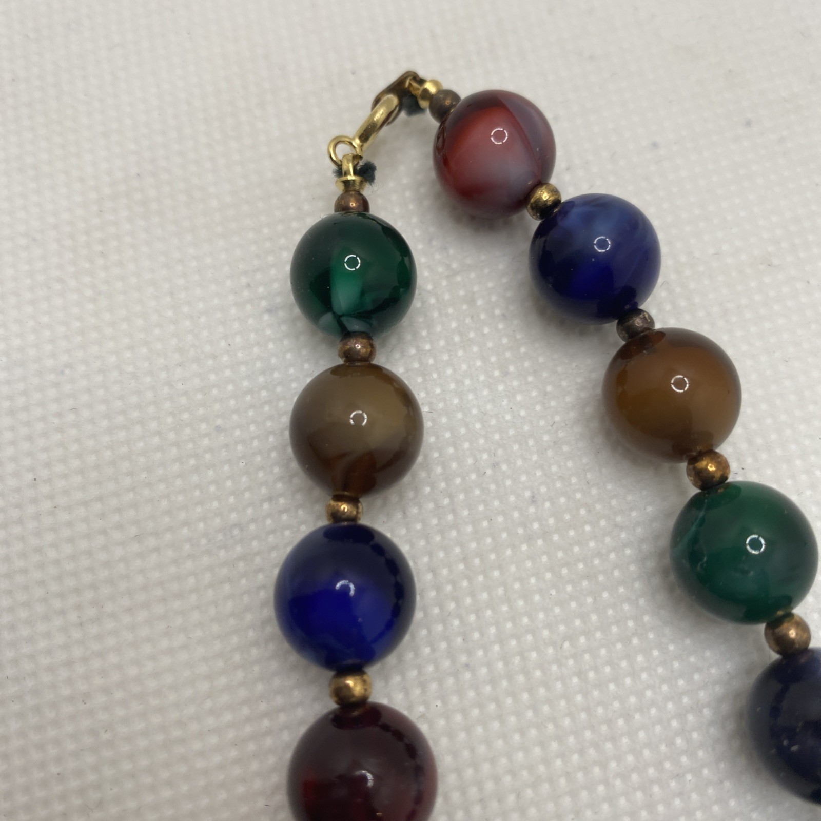 Vintage Genuine Lucite Necklace With Tag Made In Hong Kong