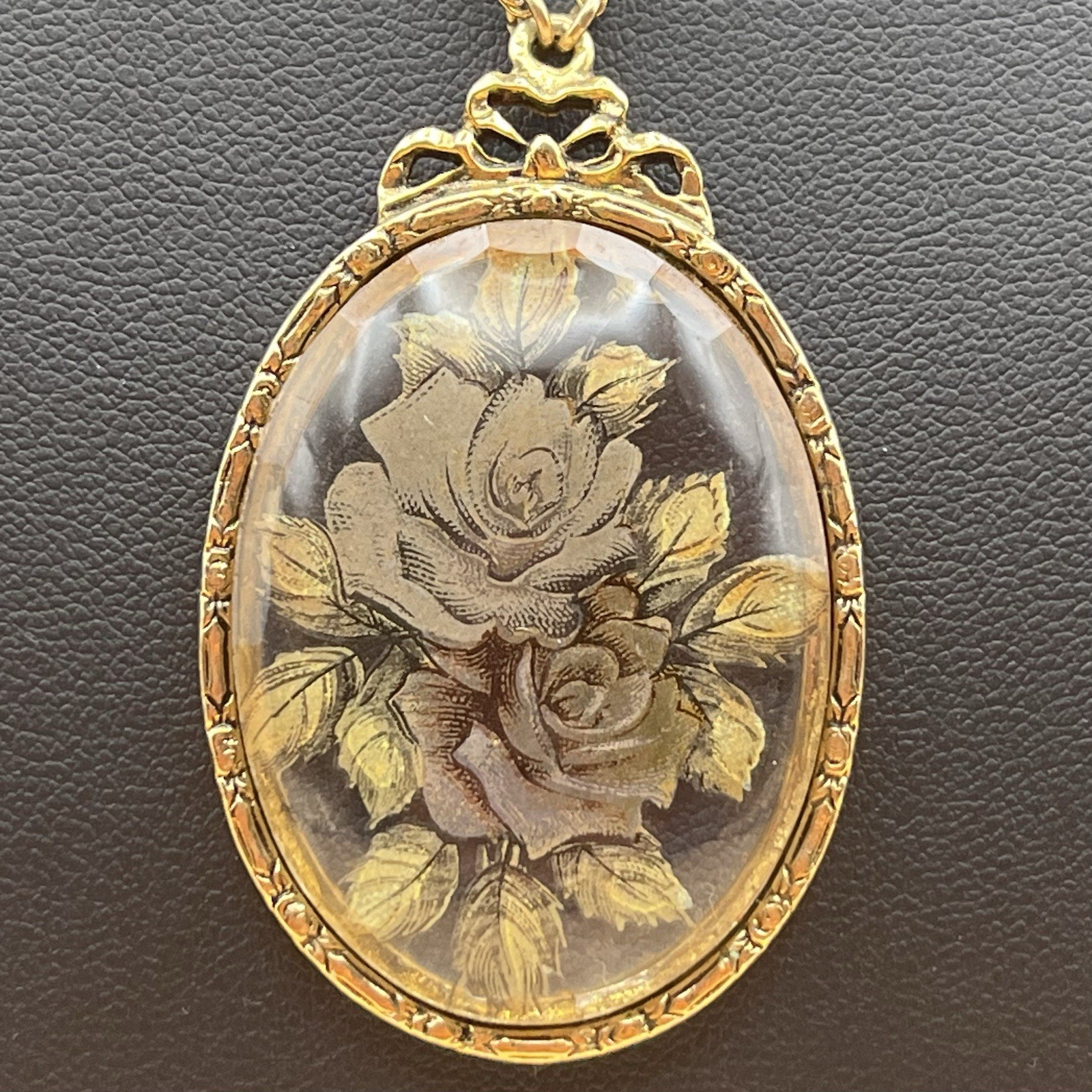 1928 Jewelry Victorian Style Rose Pendant Necklace Gold Tone Glass *READ NOTES