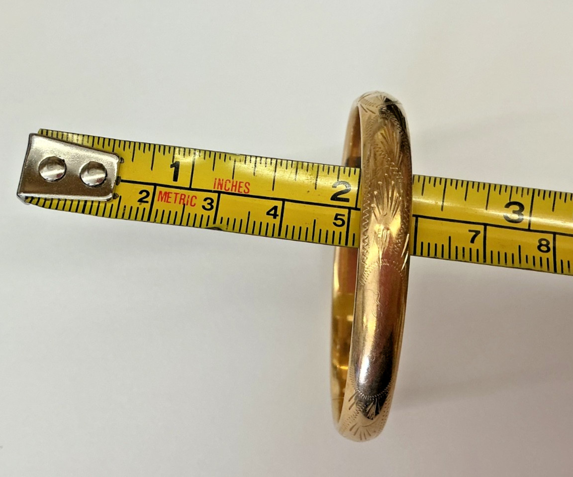 VTG 14k Gold Engraved Bangle Bracelet Monogram Signed RINE Jewelry 9g R757S-DsVa