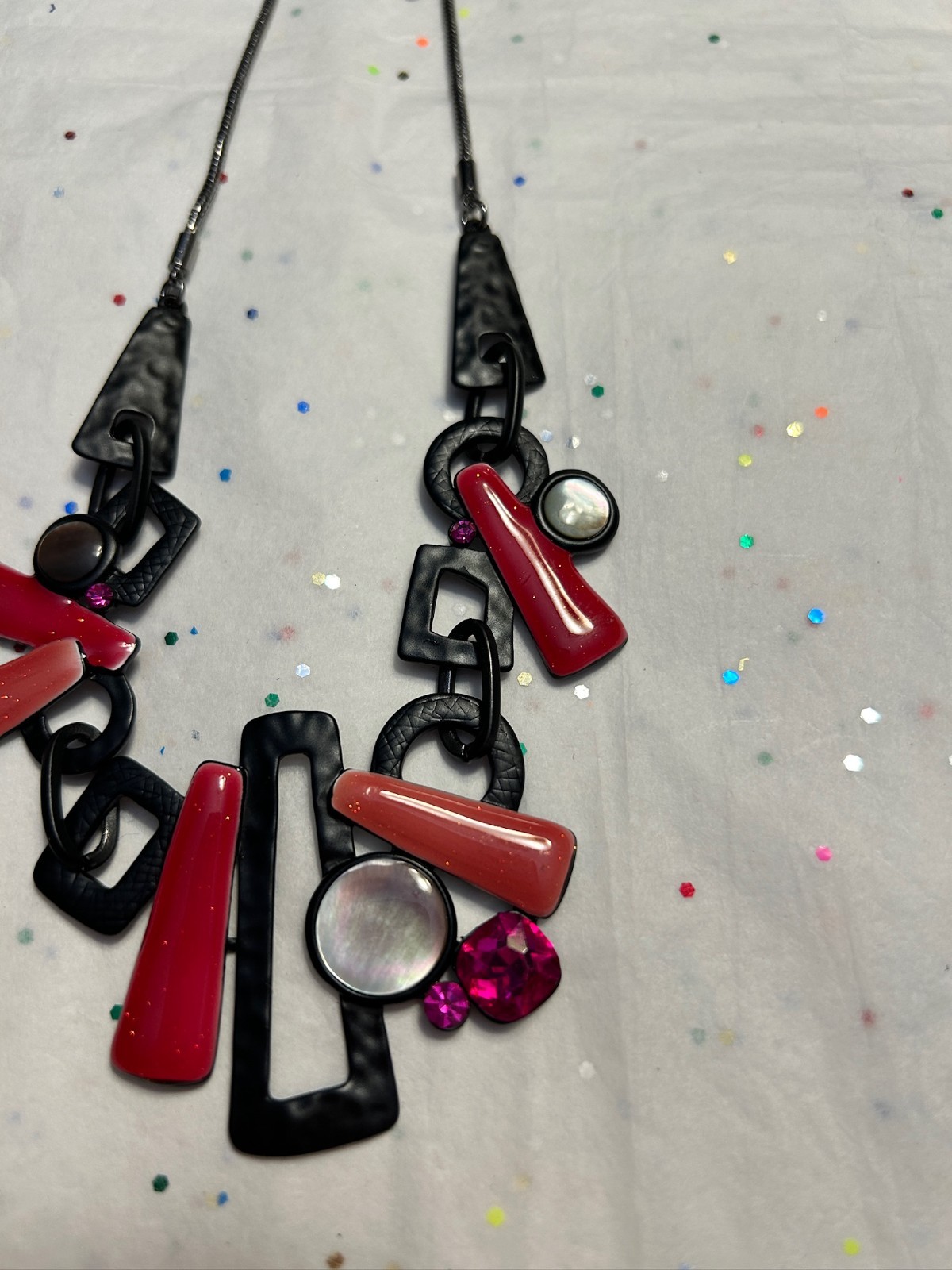New Unique Geometric Modern BLACK & RED’s Gem, Enamel, Metal NECKLACE