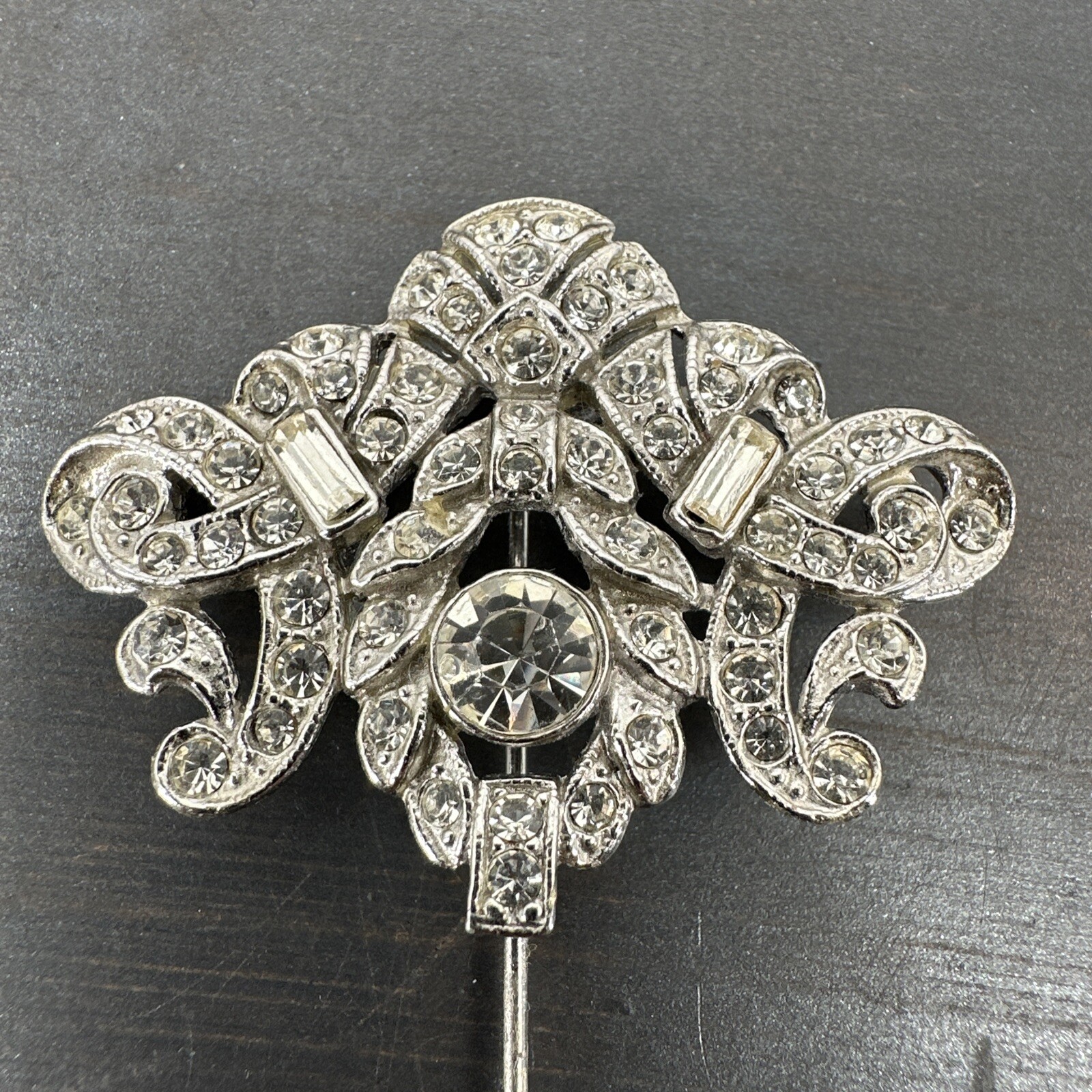 KJL Kenneth Jay Lane Stickpin Lapel Pin With Rhinestones