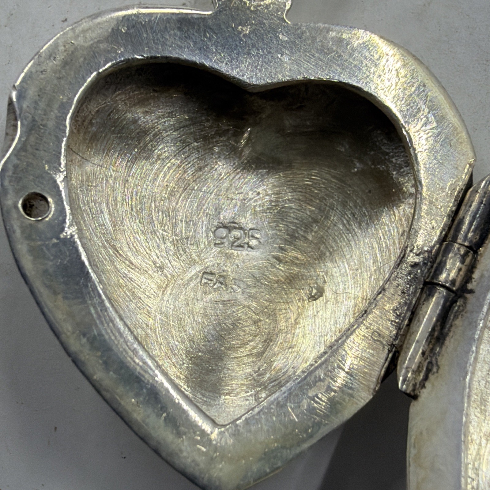 Vintage 925 Large Puff Ornate Etched Hollow Heart Locket Pendant Sterling Silver