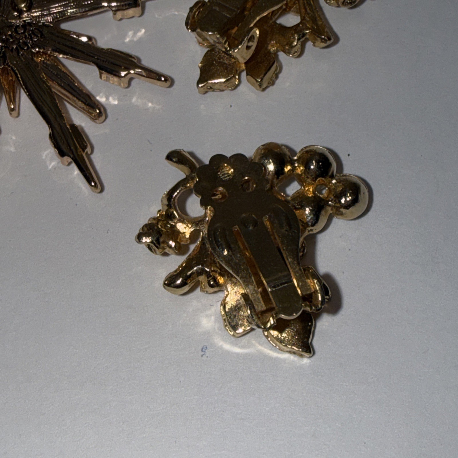 Vintage Gold Tone Clip Earrings Pearl Grape Clusters & Golden Starburst Brooch