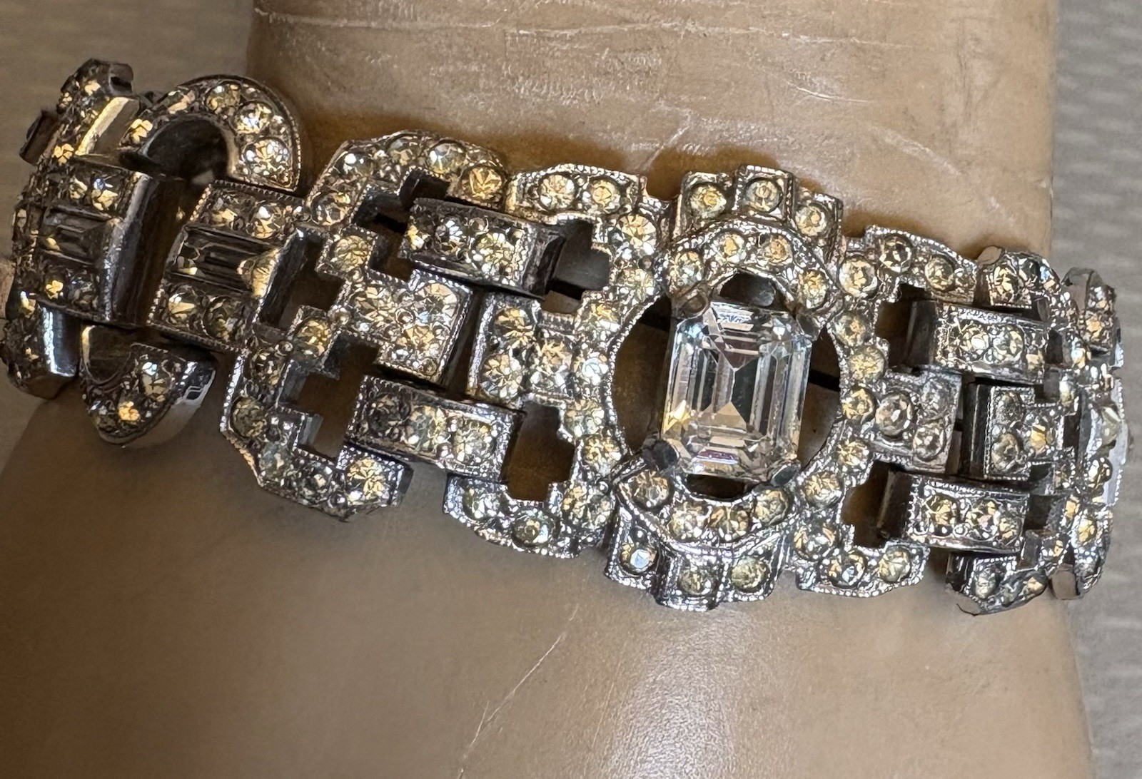 30s Art Deco Rhinestone Bracelet Baguettes Emerald Cut Crystal Pot Metal 7″