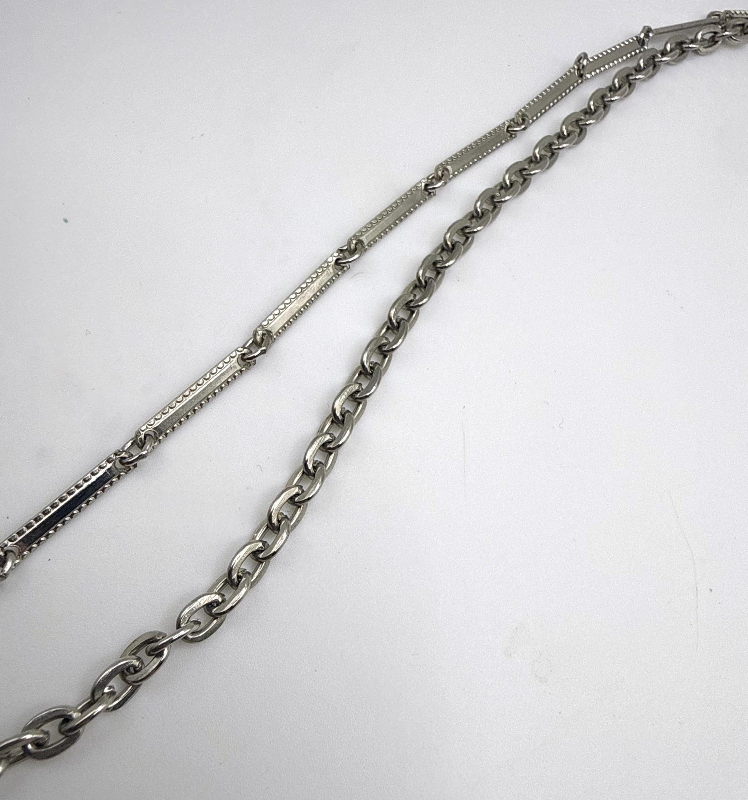 Vintage two strand long silver tone chain bar link