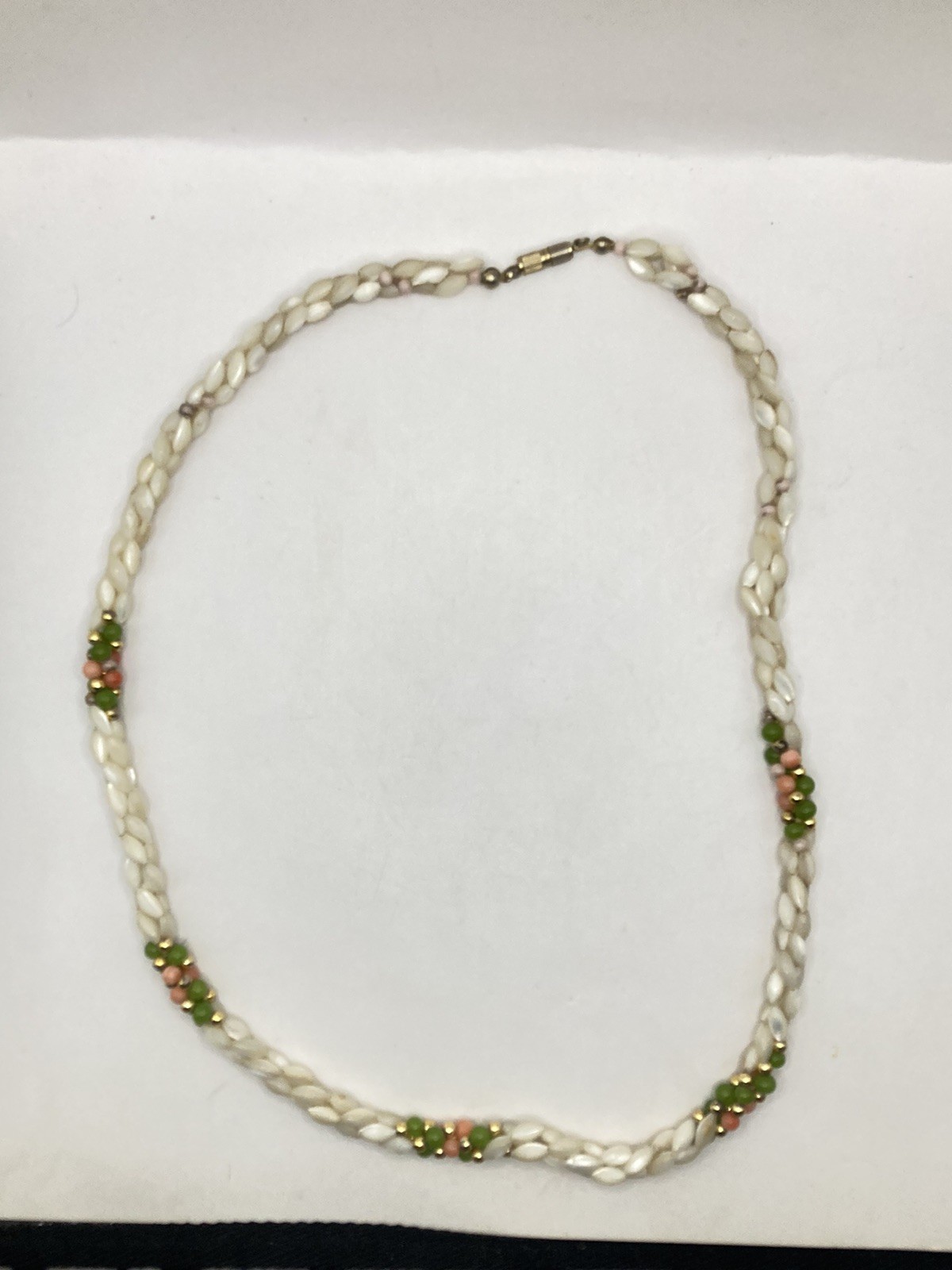 Vtg. Mother of Pearl Beaded Necklace with Faux Gold Jade Beads,21”