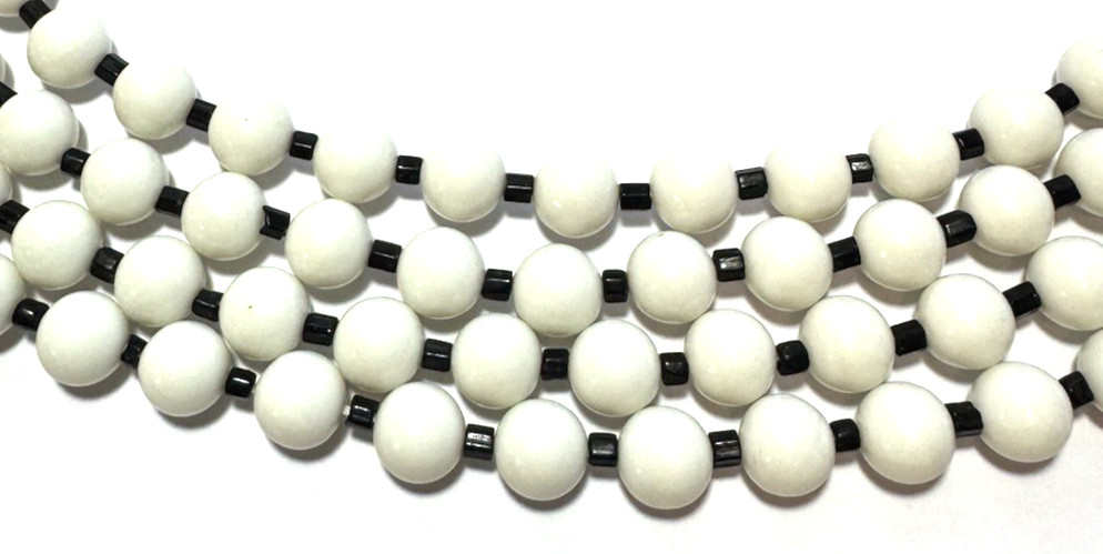 Vintage Jewelry Necklace SIGNED JAPAN Beaded White Black Bib Casual Lucite 13