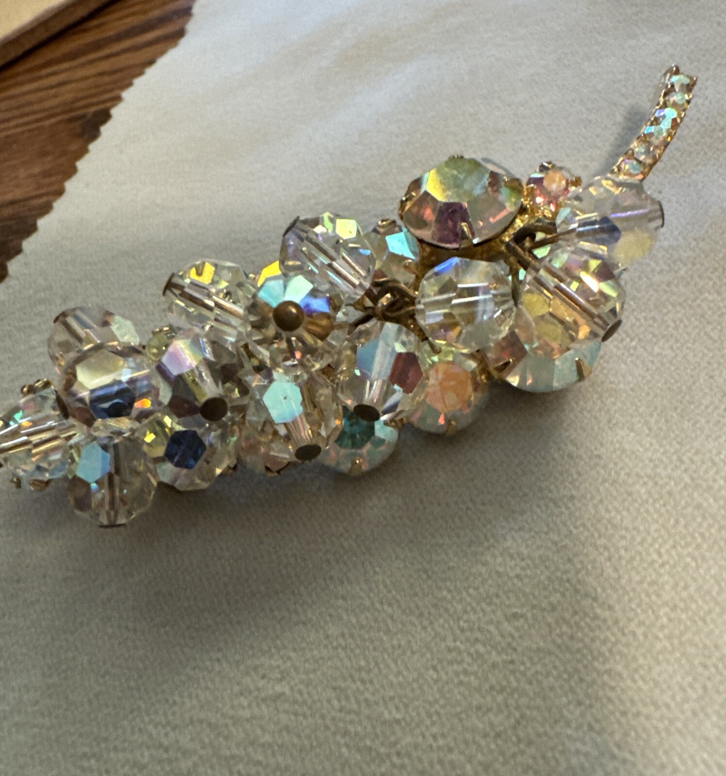 VINTAGE Delizza & Elster Juliana Rhinestone and Crystal Brooch Classic!