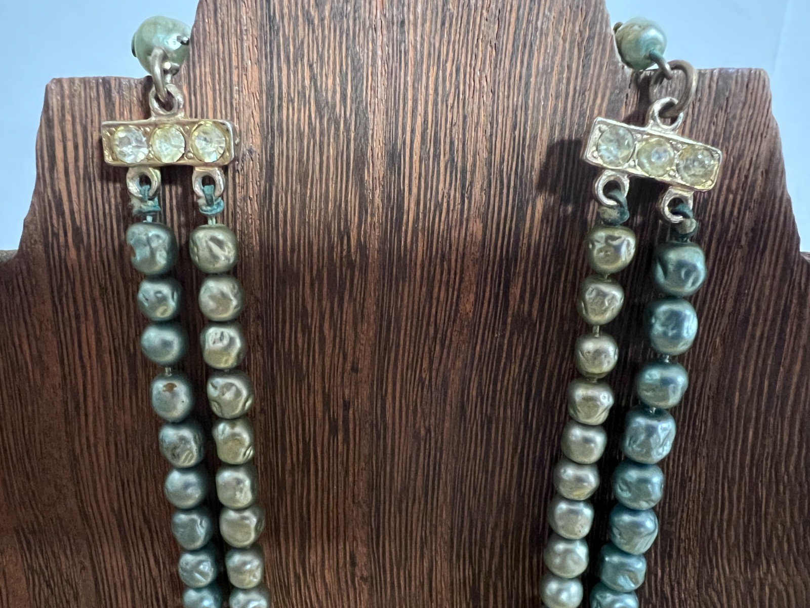 Vtg Necklace Faux Pearl Rhinestone – choker style -appro. 16 inches
