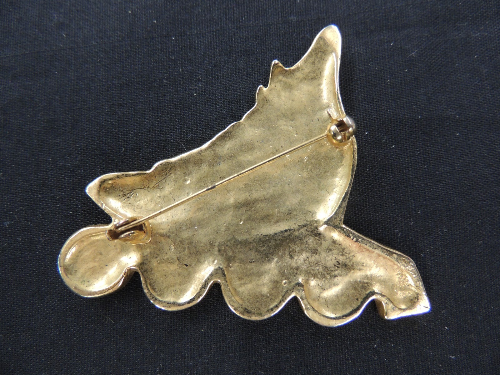 Vintage All Goldtone Roller Blade Brooch Pin Sports Derby Skating Entertainment