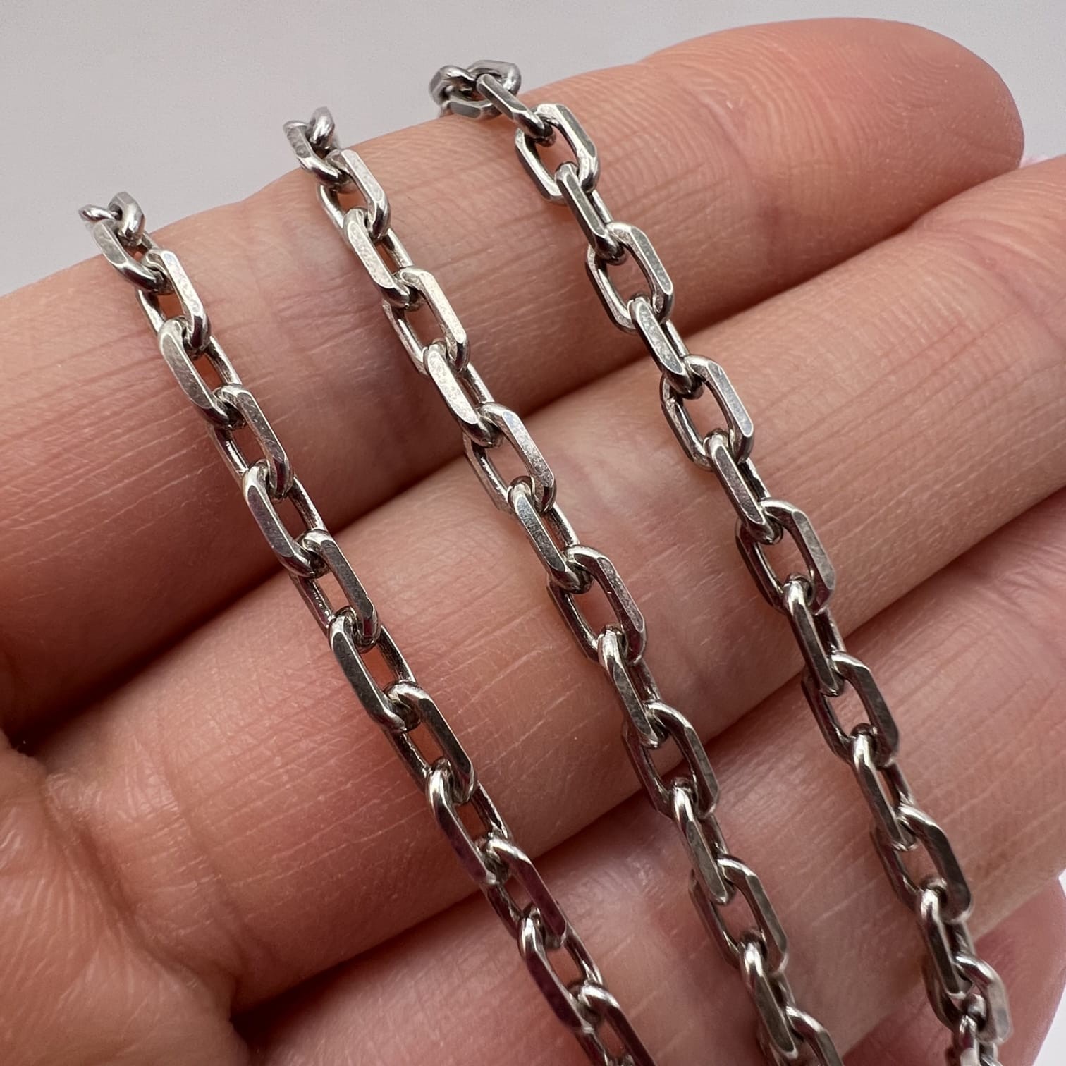 Vintage 925 Sterling Silver Chain Necklace Solid Link Design Mraked 10.4g