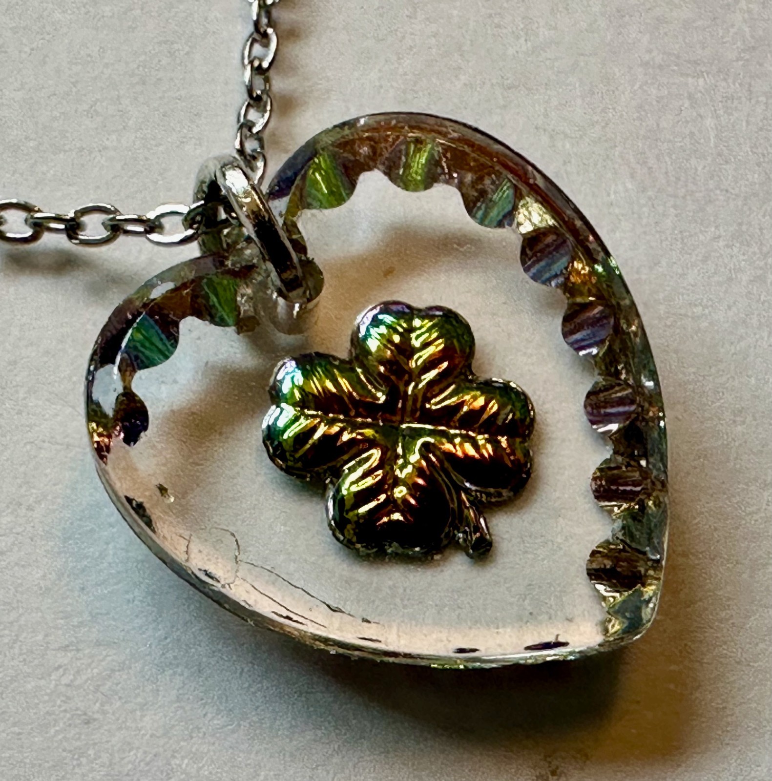 Vintage heart shamrock 4 leaf clover glass intaglio charm 3/4 of 1″ necklace 18″