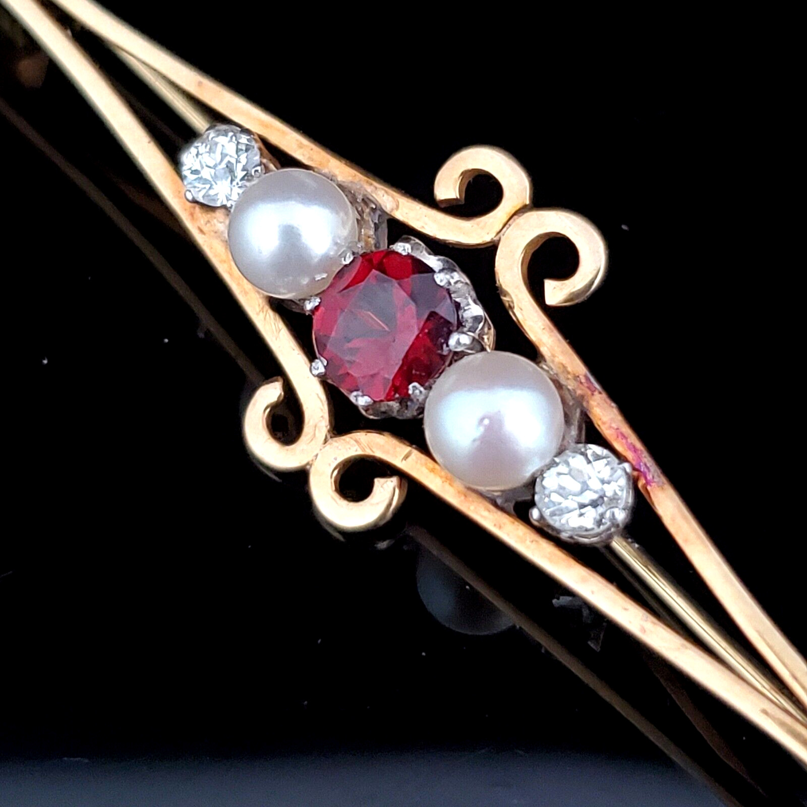 Antique Garnet Old European Cut Diamonds Pearls 14k Yellow Gold Brooch Pin 4.9g