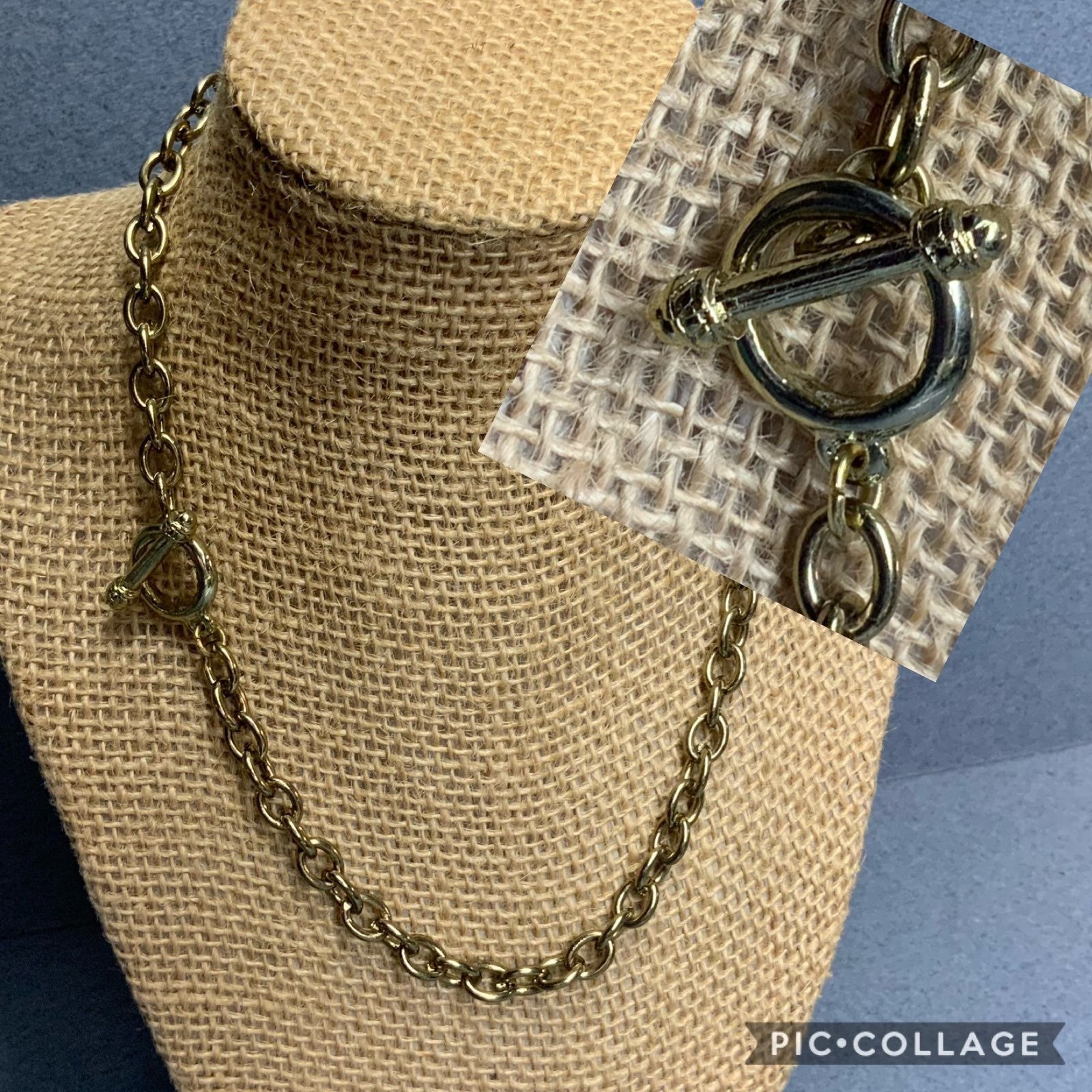 Chunky Chain Necklace 17 In Chain Toggle Closure Gold Brass Look Front Back Wear