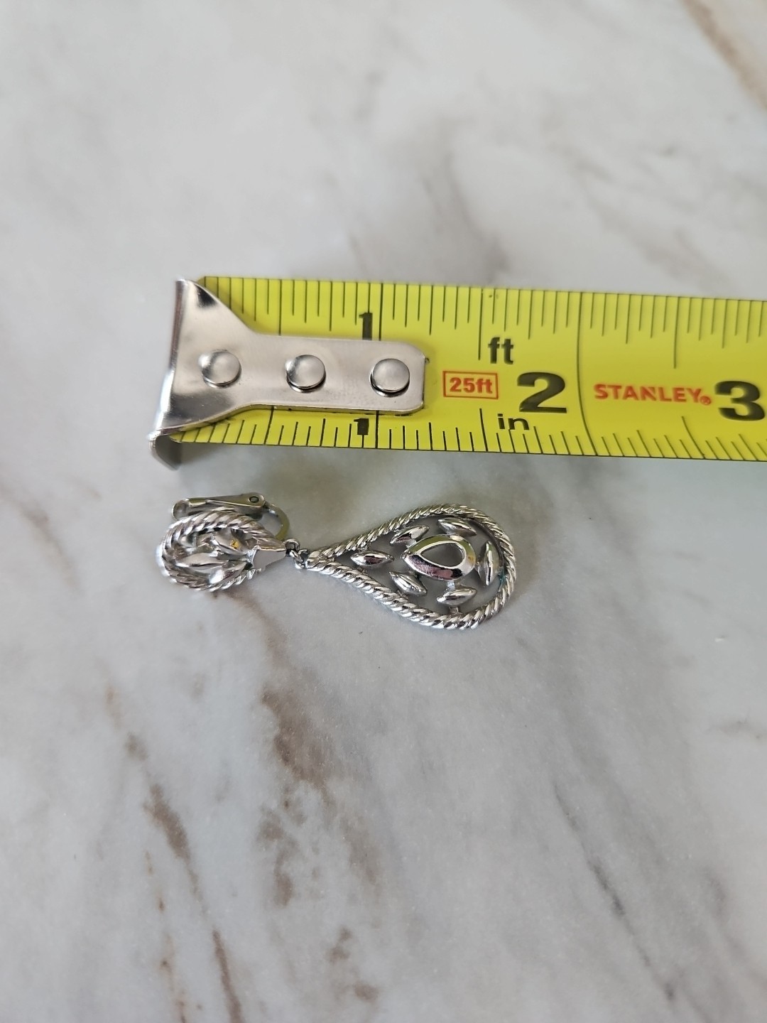 Vintage Trifari Silver Tone Dangle Clip On Earrings Tear Drop Modern Classic