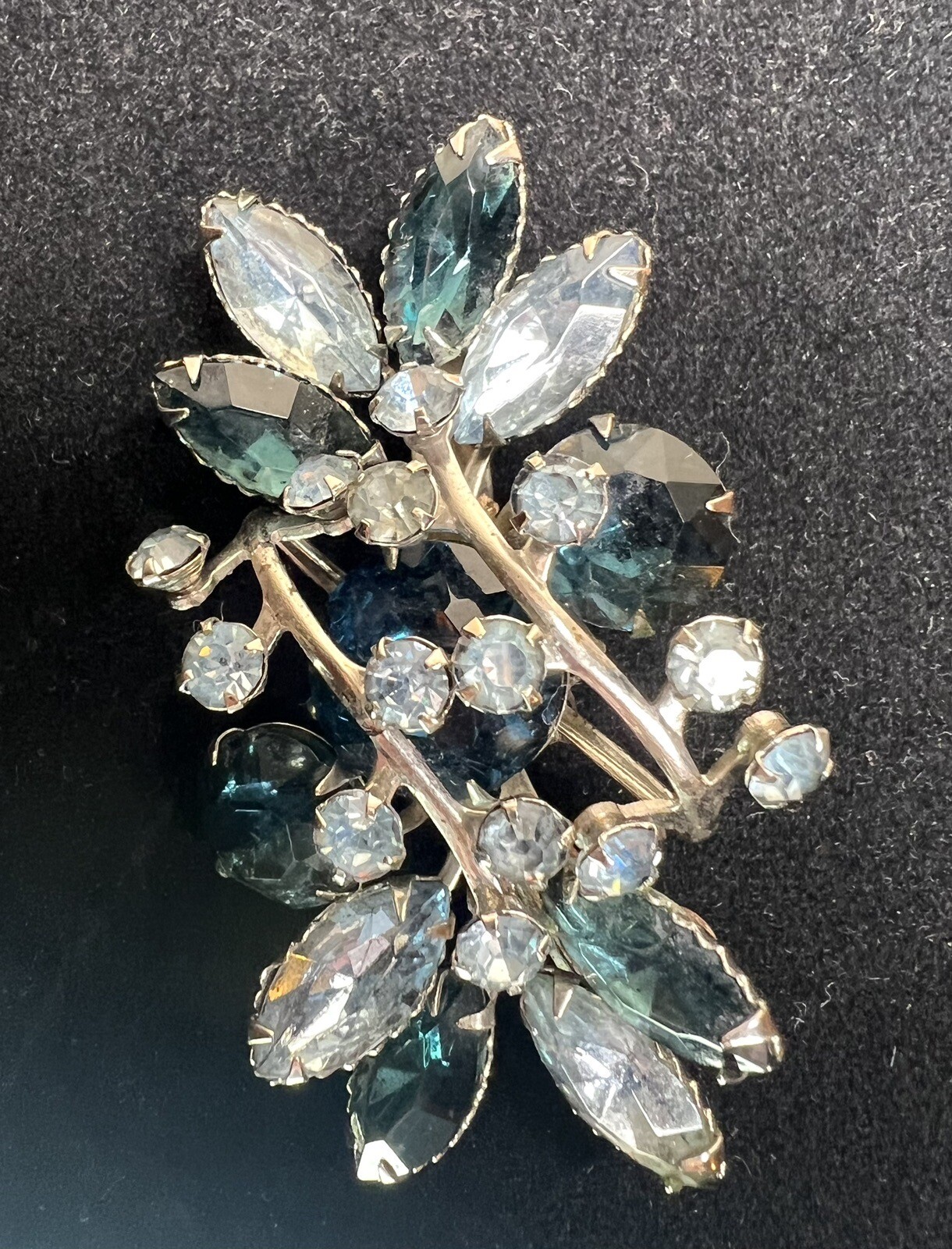 VTG Blue Tones Floral Design Rhinestone Brooch Silver Toned Metal 2.5” Rare