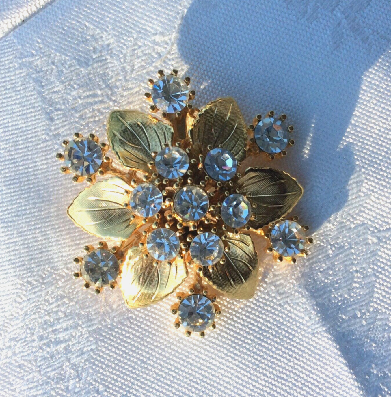 Big Domed Flower Brooch Pin Sparkle Rhinestones 2 1/8″ Gold Tone 3D Vtg Costume