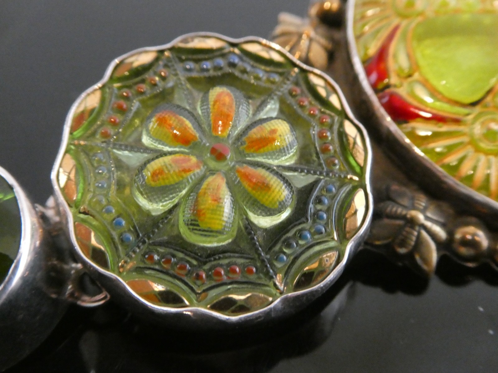 Vintage AKR Amy Kahn Russel Peridot & Antique Glass Sterling 925 Pendant 4″