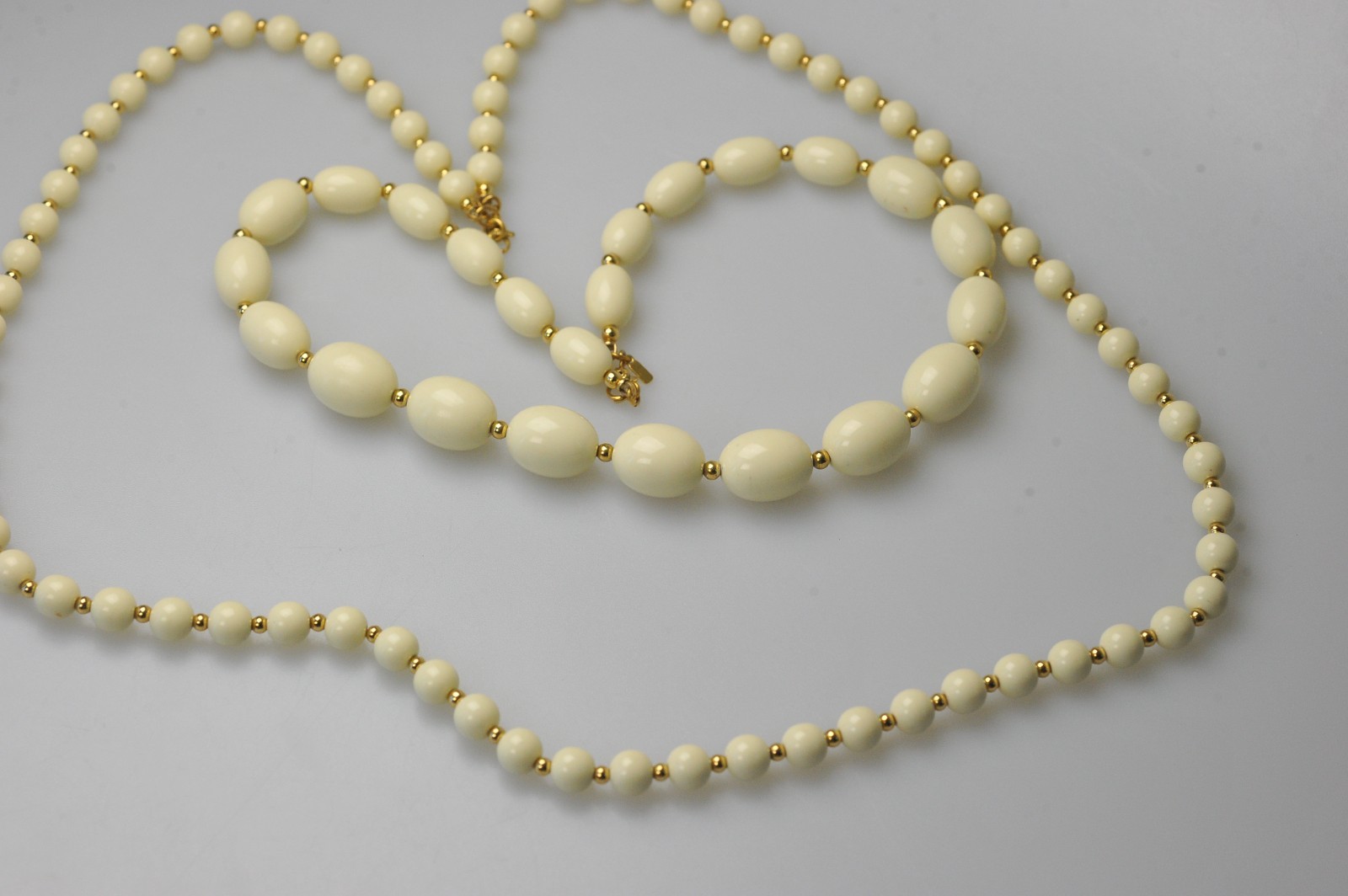 Necklace Monet signed LOT cream ivory gold tone bead beaded ZD19