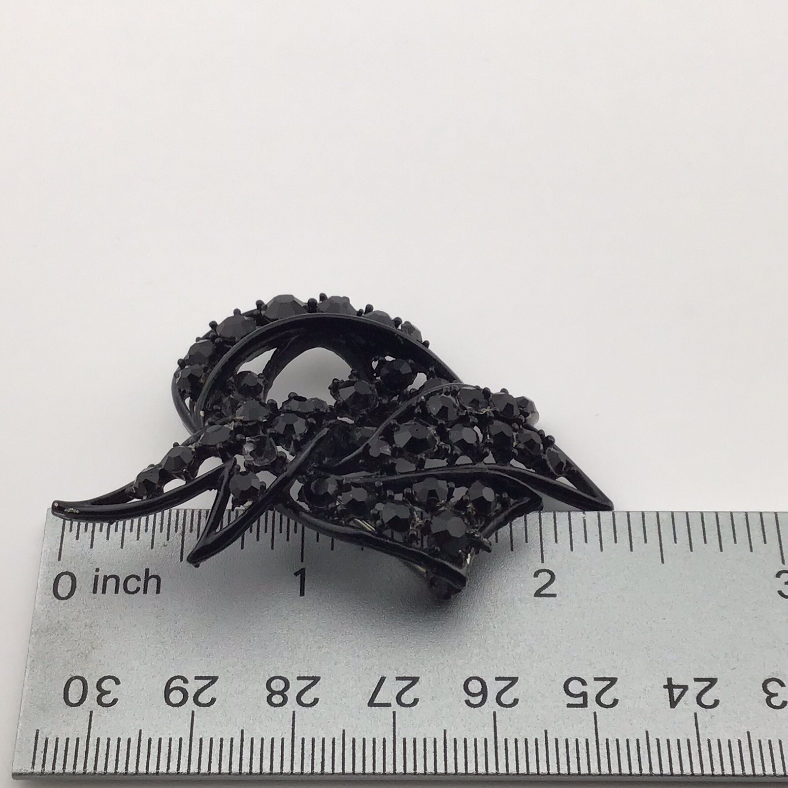 Vtg Brooch Black Metal Memorial Gothic 2-1/2”L Fashion Trend