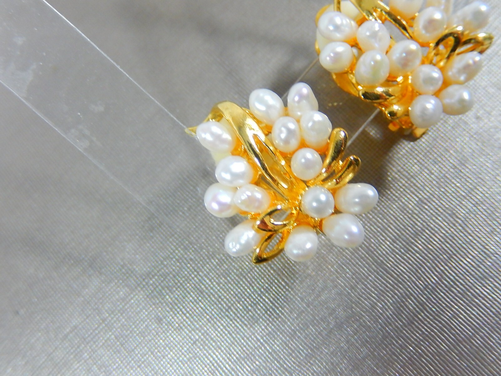 VTG 80’s CULTURED FRESH WATER BIWA PEARL CLUSTER GP FLOWER CLIP EARRINGS MINTY!