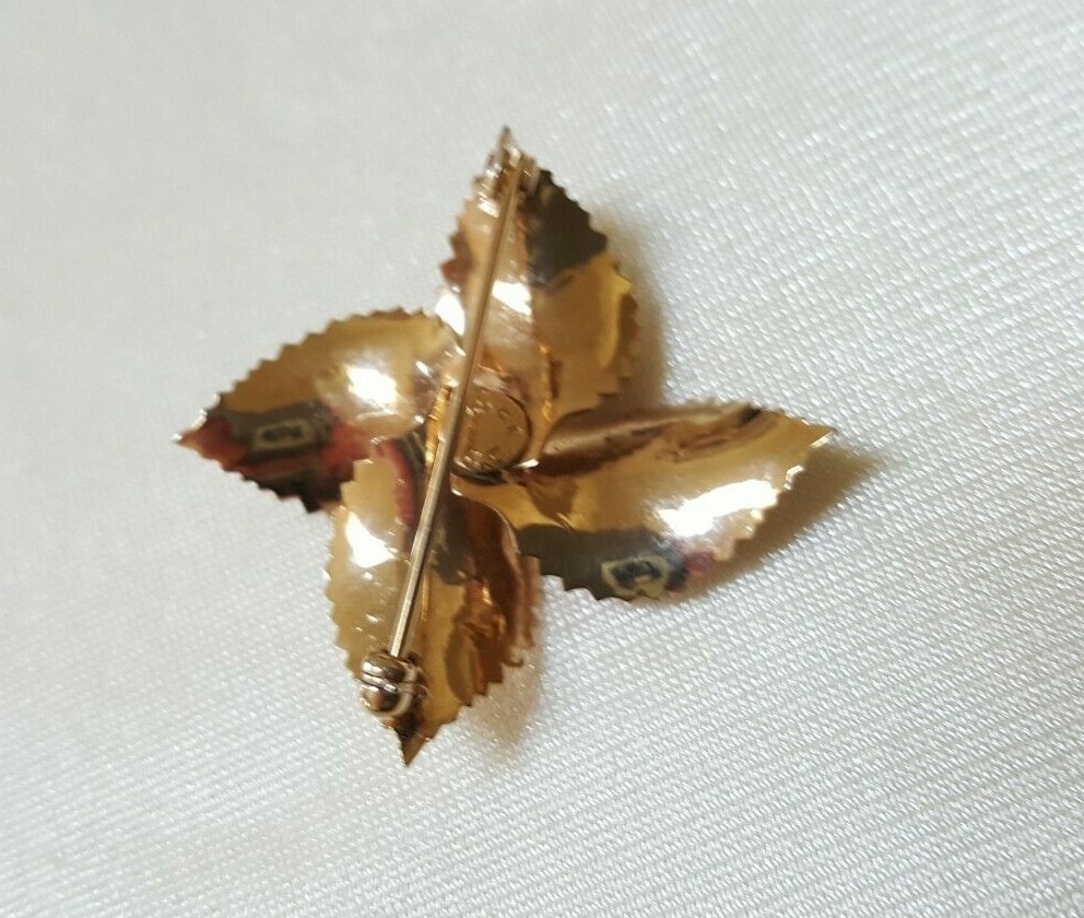 AC 12KGF Four Leaves Brooch Pin Approx 1″ Square Used VG