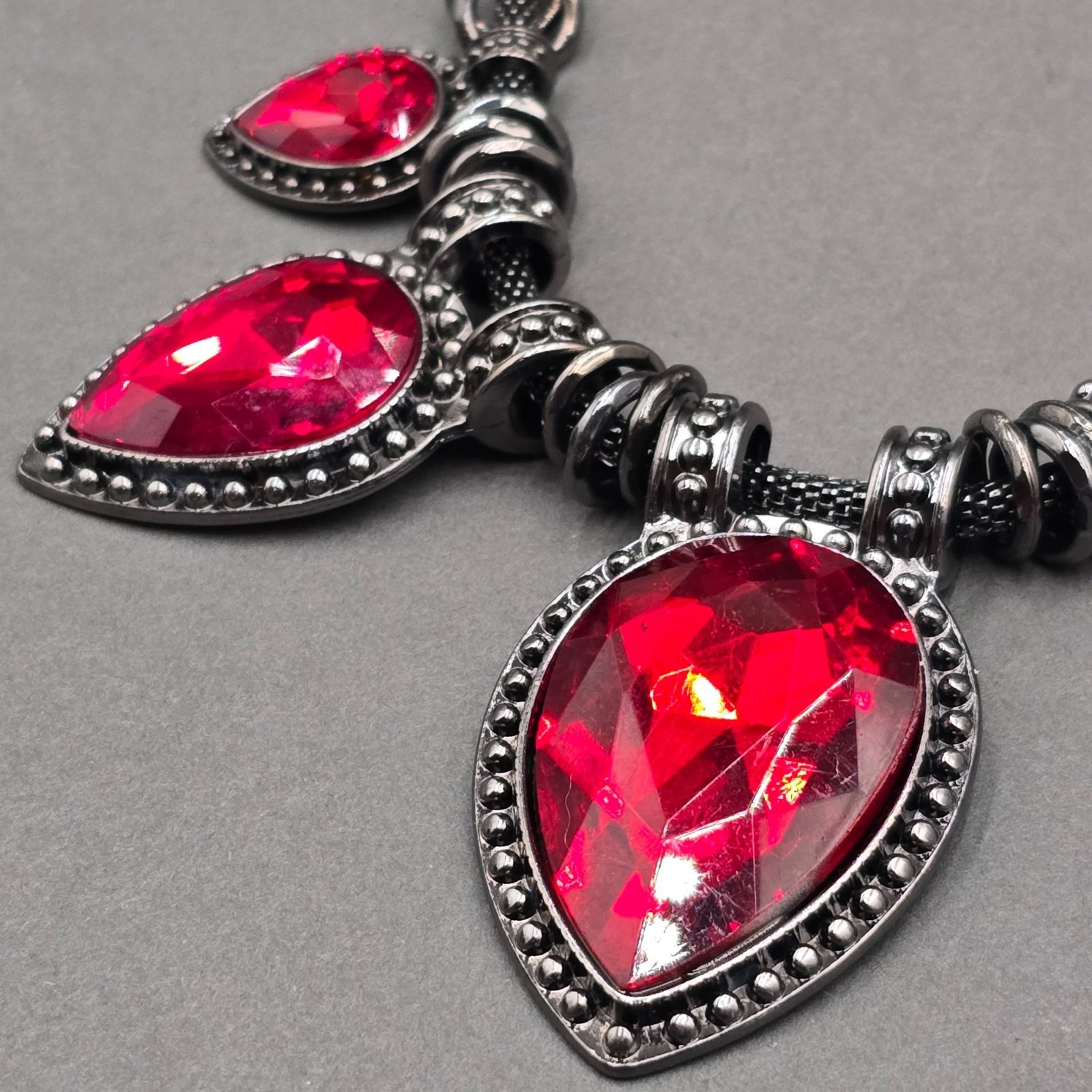 Vintage Red Bib Necklace Faceted Teardrop Gemstones Gothic Statement Piece